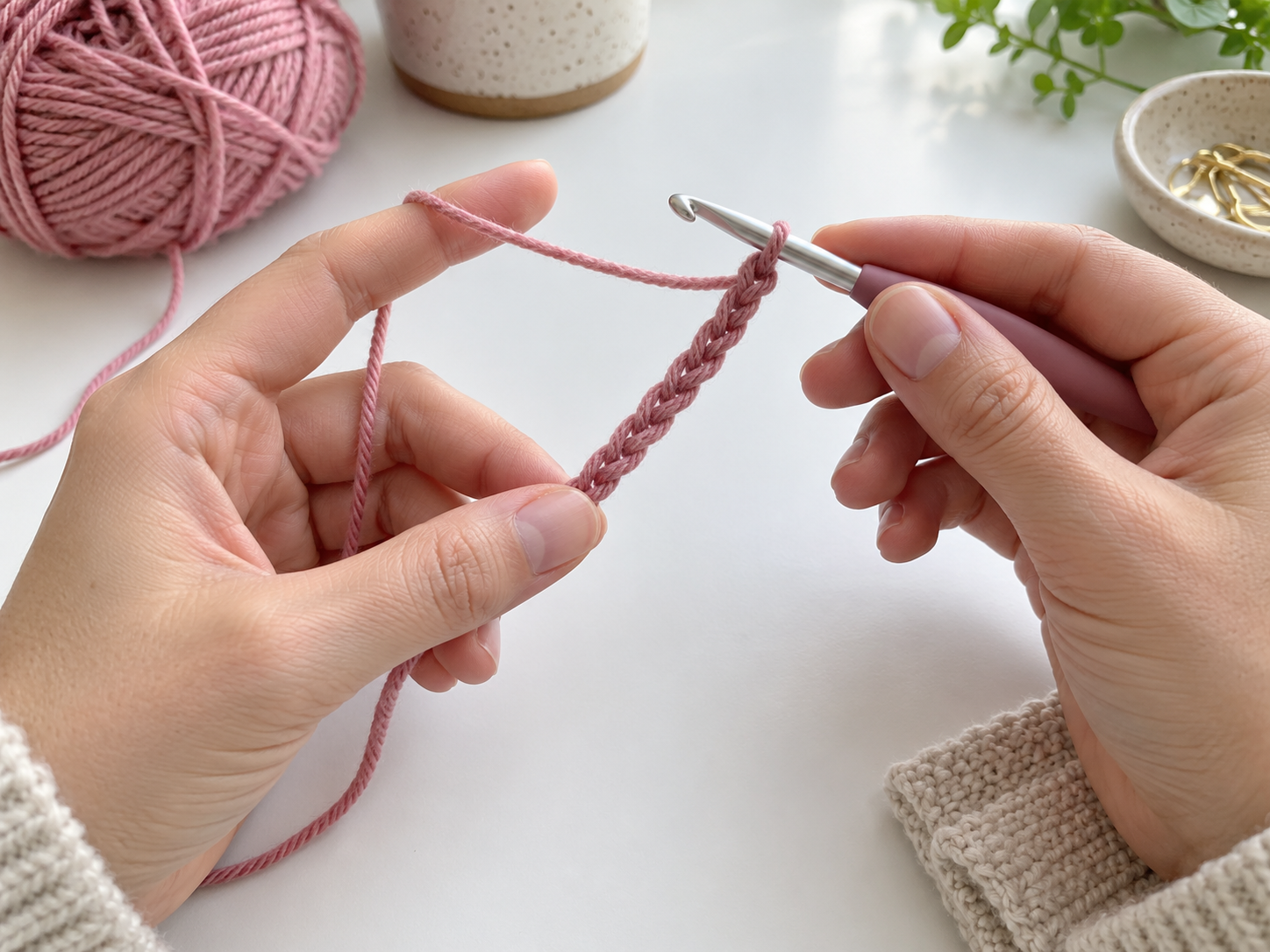 Crochet hook with beginner yarn