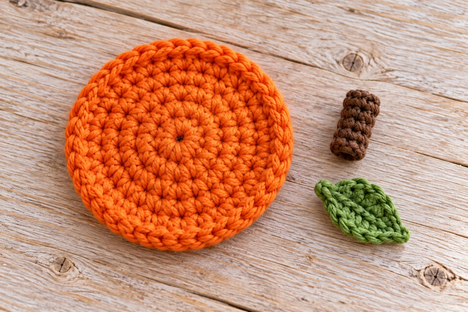 Crochet ghost in a pumpkin: lid stem leaf