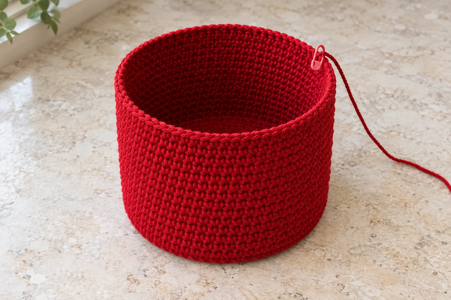 Red single crochet cylindrical bag body
