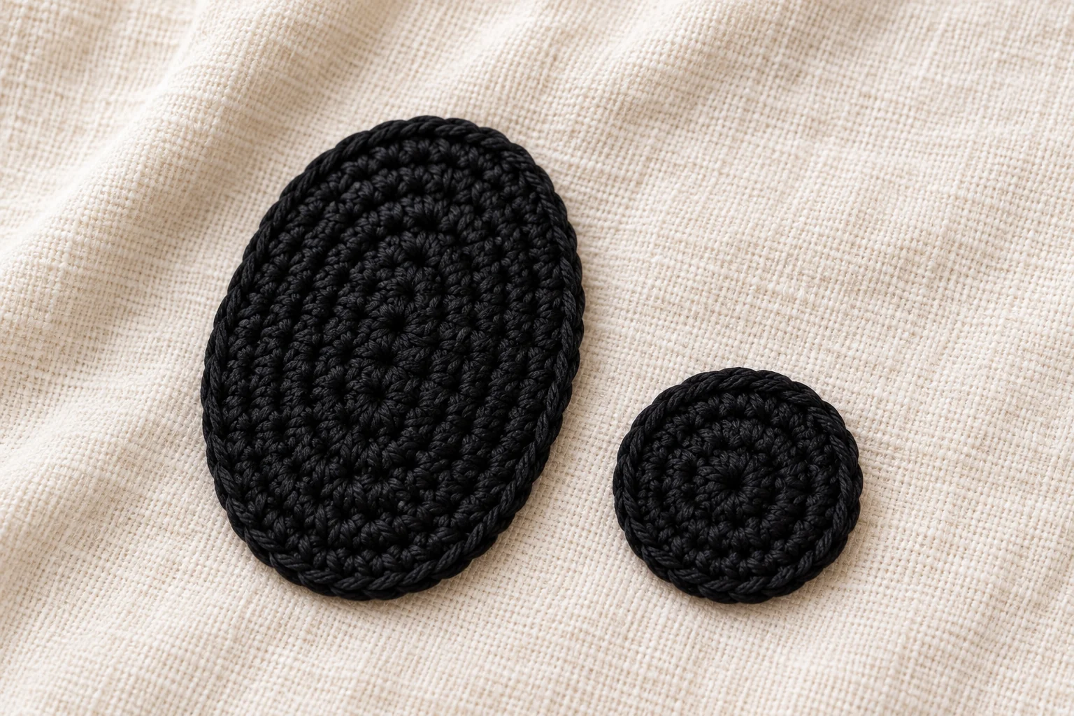 Separate flat oval body and circular crochet head